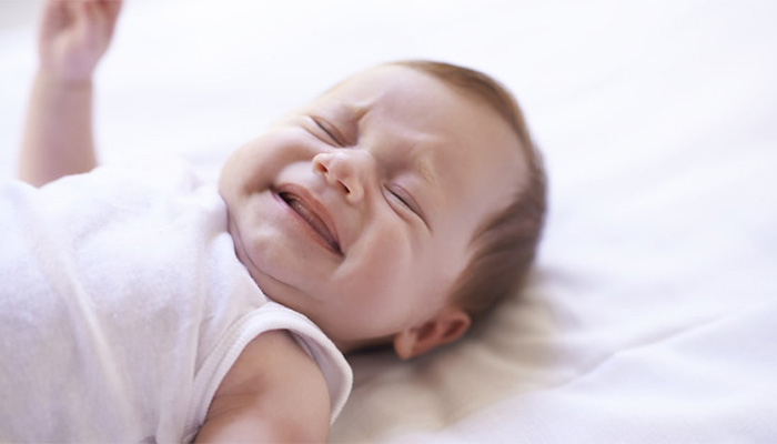 قطره متوکلوپرامید برای نوزادان؛ نحوه مصرف و عوارض جانبی