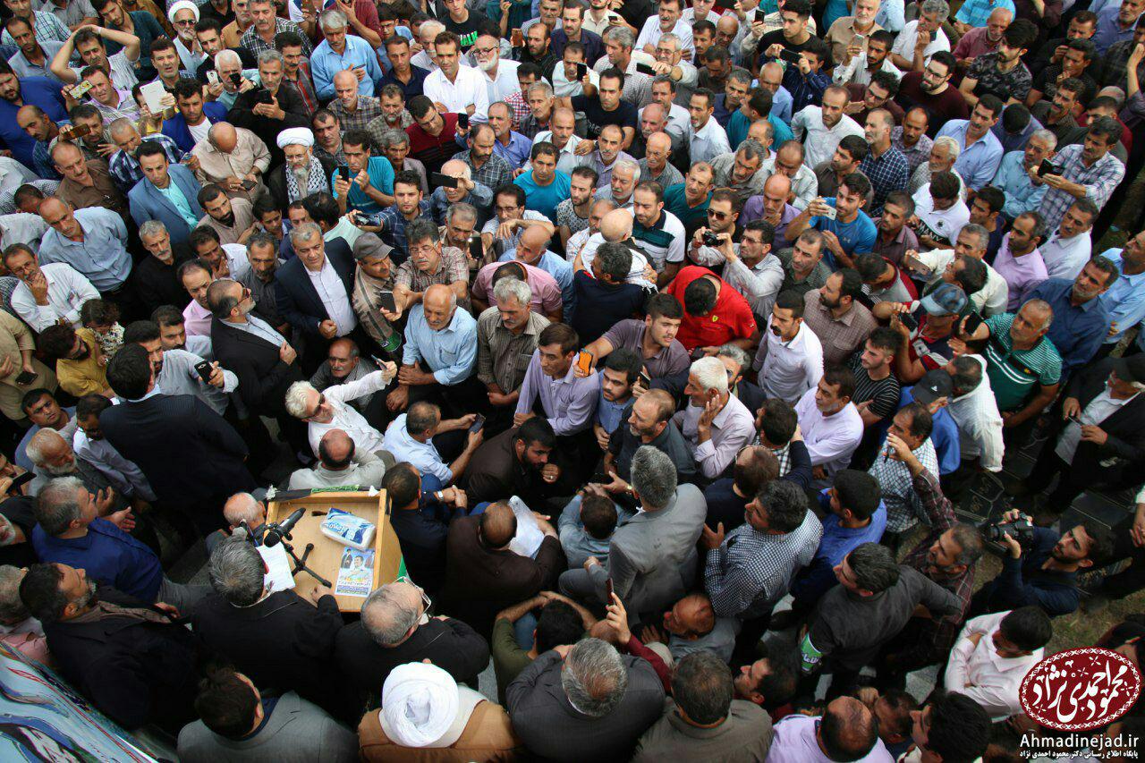 حضور و سخنرانی دکتر احمدی‌نژاد در مراسم یادوراه شهدای لسبو محله رودسر۹۸/۵/۴ | تصاویر